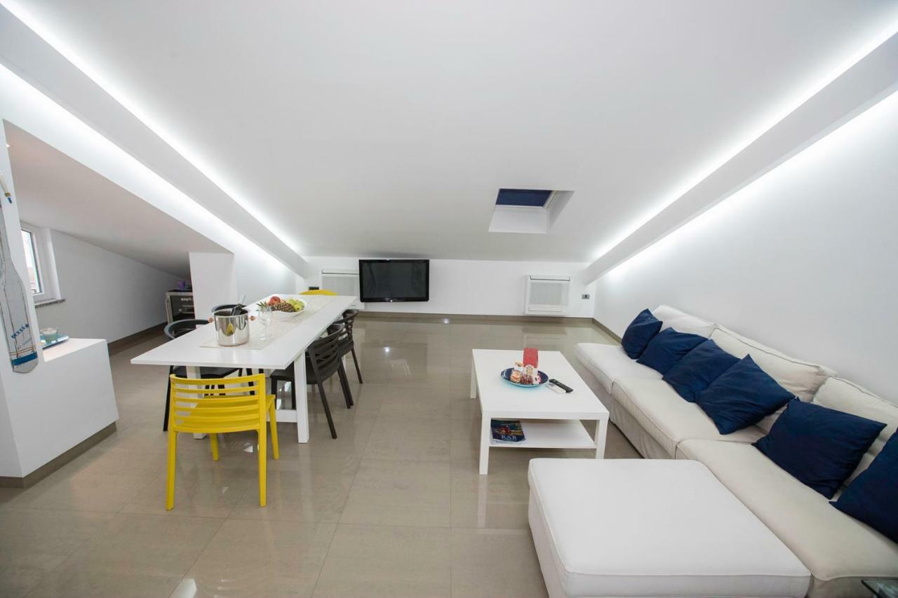 Apartment Sanja Rab Town Exterior photo